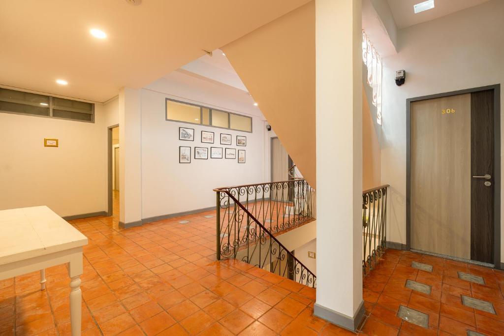 Ratchadamnoen Residence - Resim 19