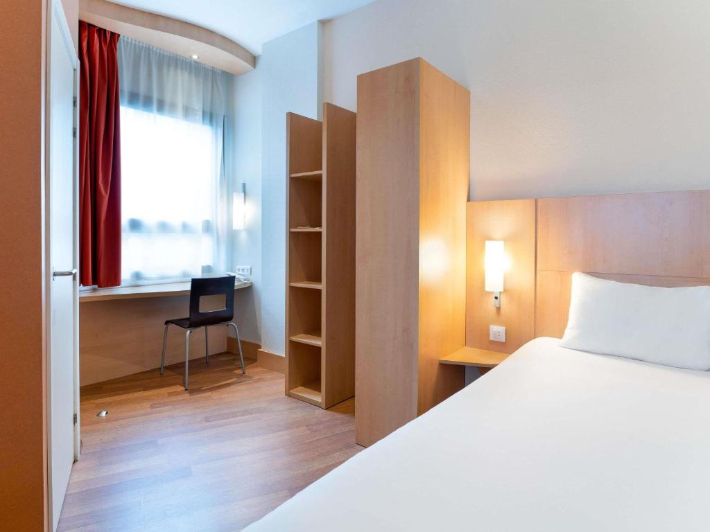 Ibis Madrid Centro las Ventas - Resim 22