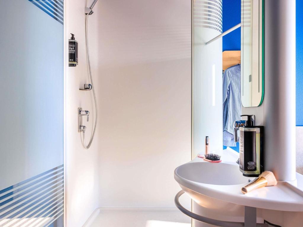 Ibis budget Lausanne-Bussigny - Resim 3