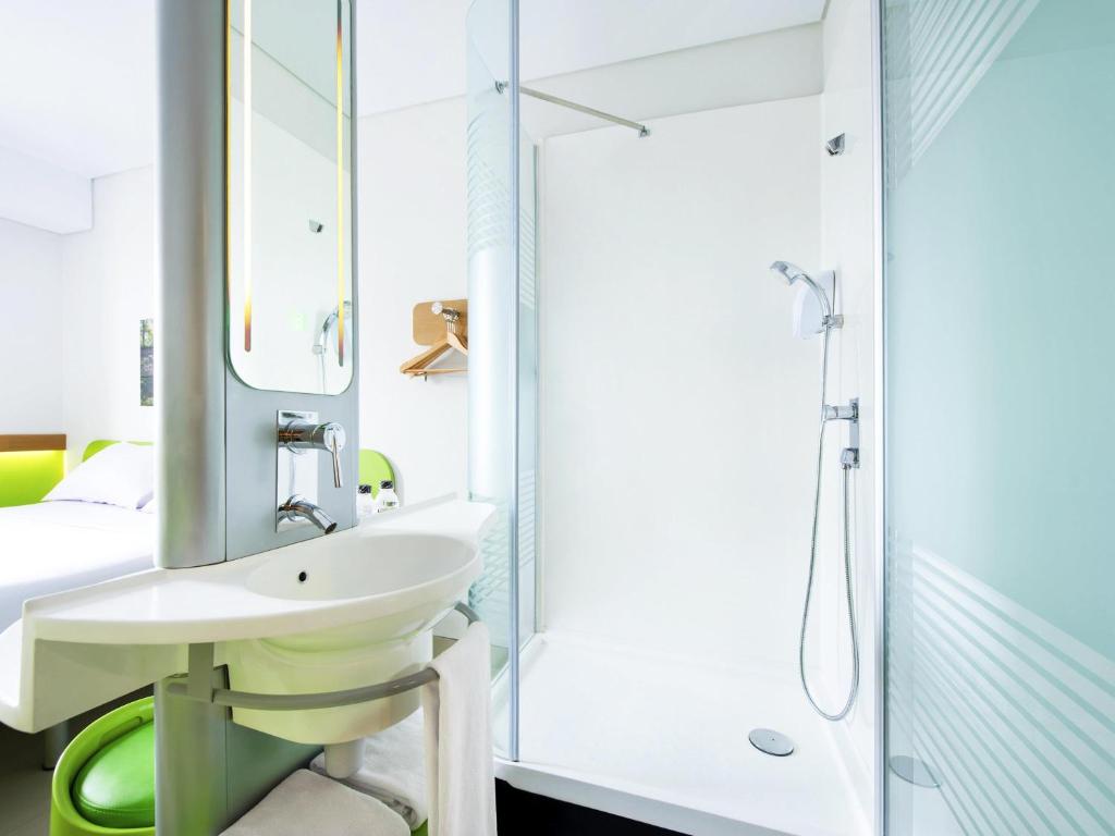 Ibis budget Koeln Messe - Resim 15