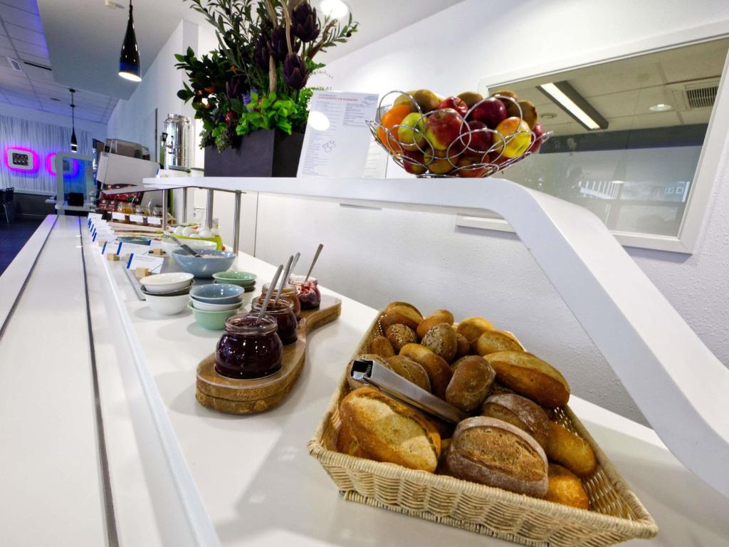 Ibis budget Koeln Messe - Resim 37