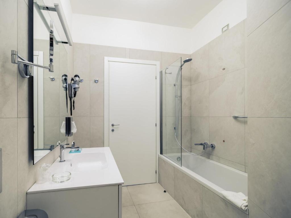 Hotel Mercure Milano Solari - Resim 26