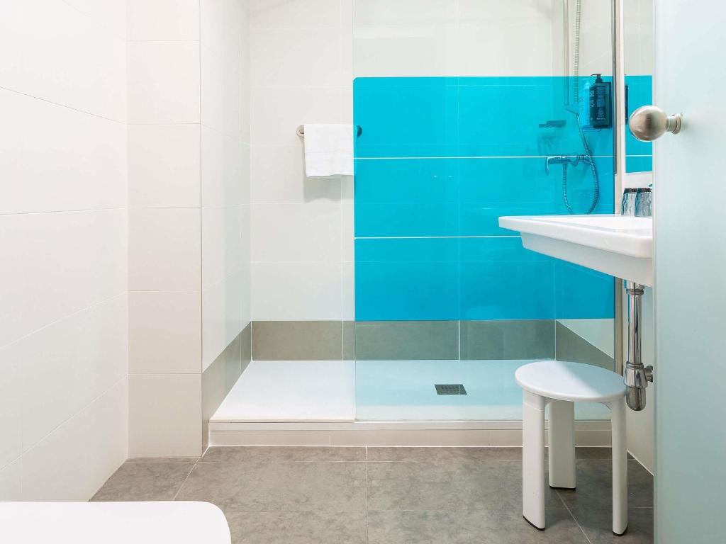 Ibis Styles Madrid Prado - Resim 21