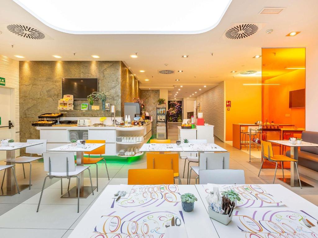 Ibis Styles Madrid Prado - Resim 37