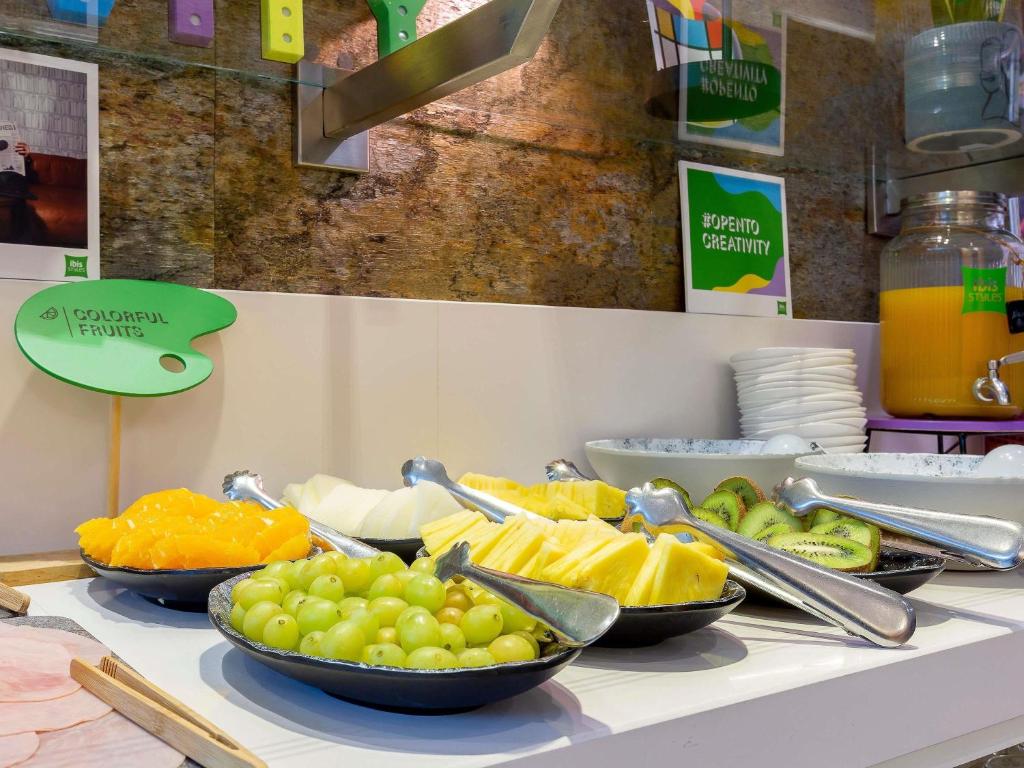 Ibis Styles Madrid Prado - Resim 39