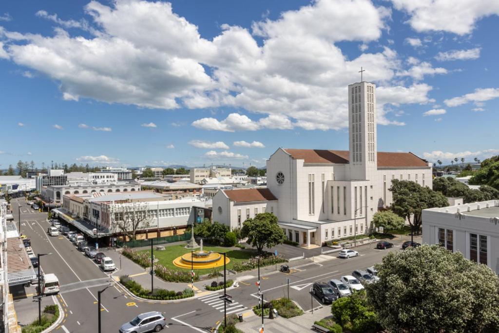 Cathedral views - Resim 1