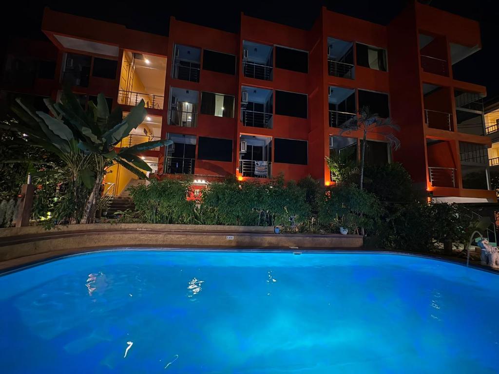 Beach Hotel Patong - PORTERHOUSE Boutique hotel - Resim 23