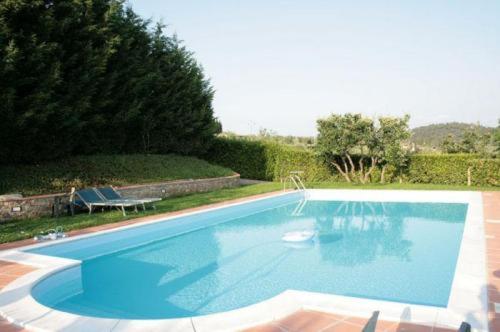 Bazén v ubytování Agriturismo Olmi Grossi nebo v jeho okolí