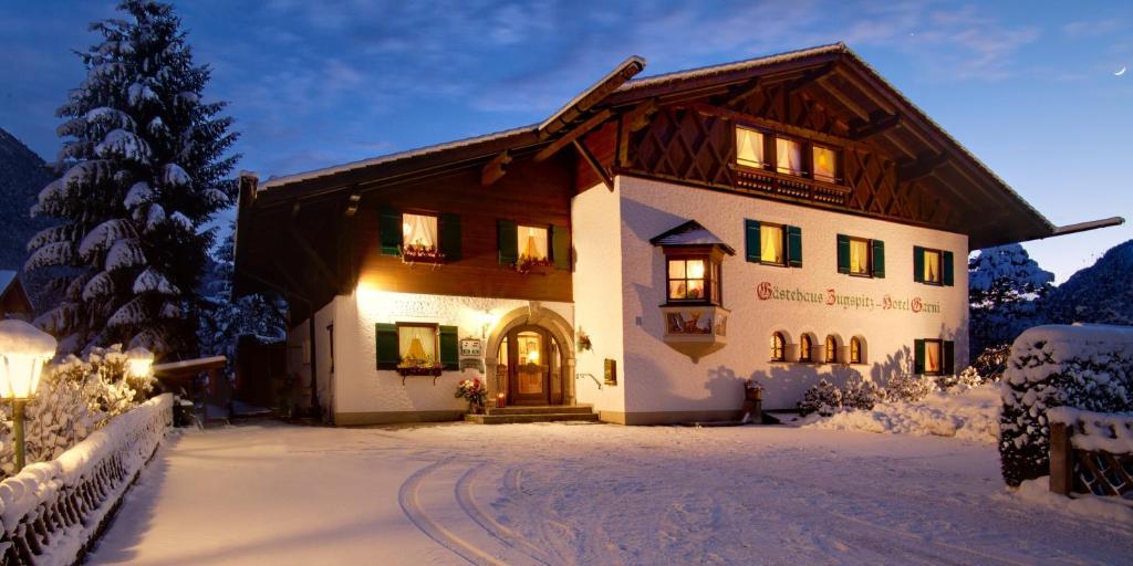 Hotel Garni Zugspitz v zimě
