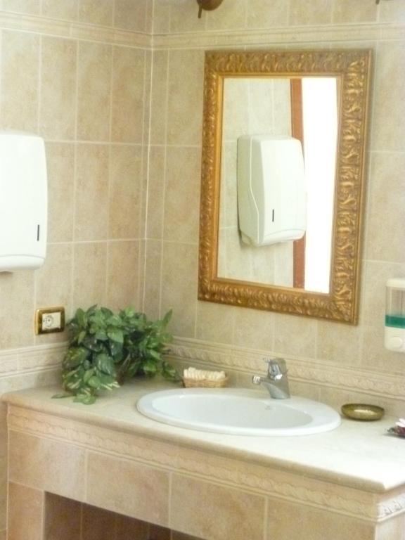 Koupelna v ubytování Hotel Minerva