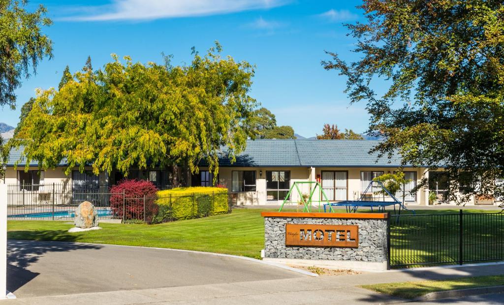 Zahrada ubytování Cherylea Motel
