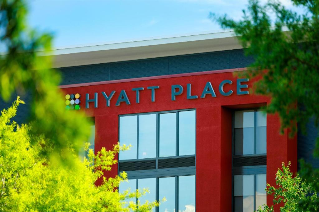 Hyatt Place Charlotte Arrowood photo