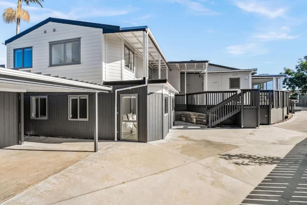 The Villa at Wolfe Street - Resim 12