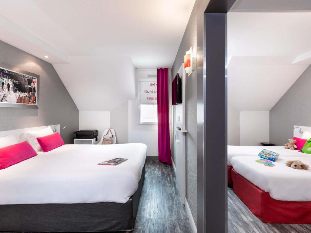 ibis Styles Blois Centre Gare - Suite Standard Avec 1 Lit Double Et 2 Lits Simples