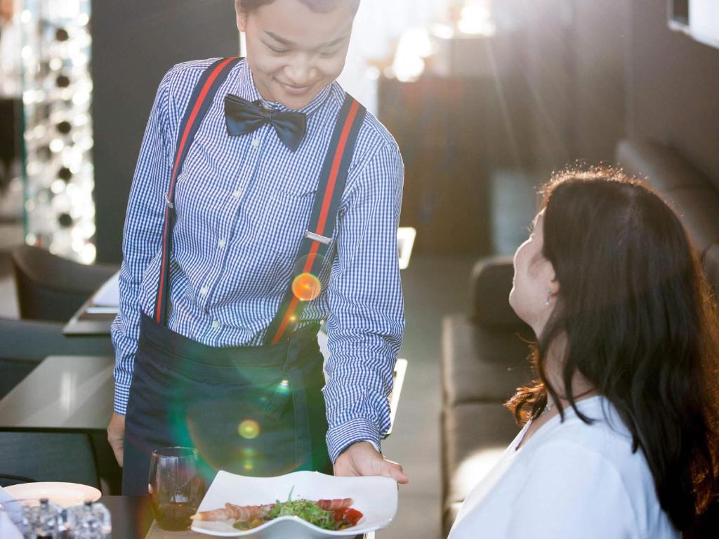 Novotel Basel City - Resim 32