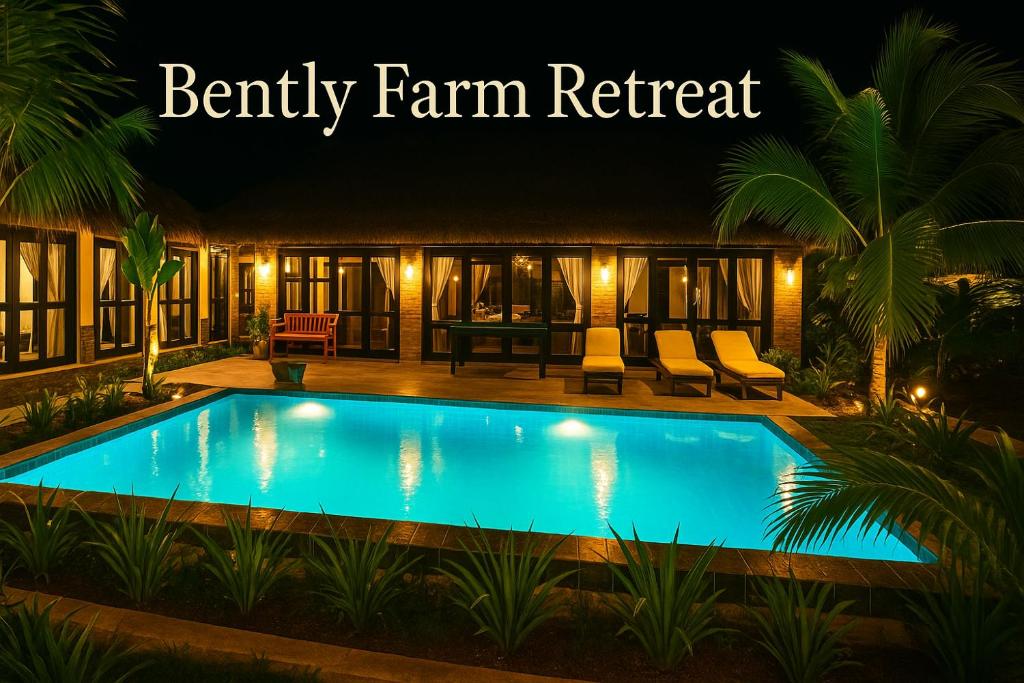 Πισίνα στο ή κοντά στο Bently Farm Retreat Mũi Né