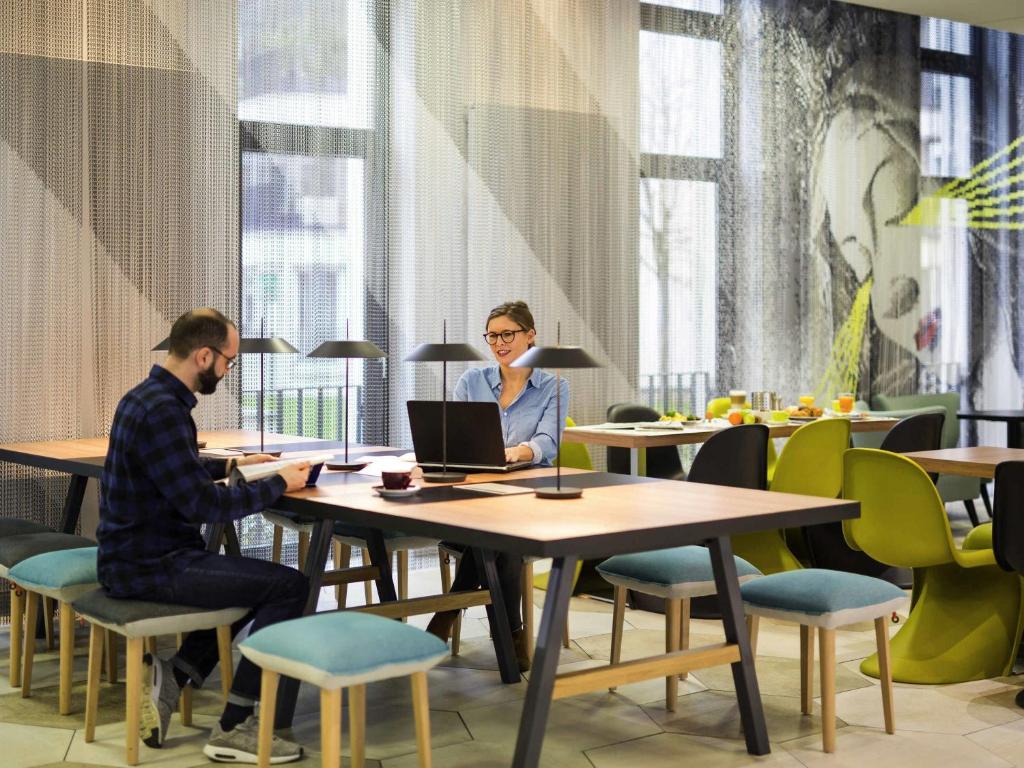 Aparthotel Adagio Köln City - Resim 5