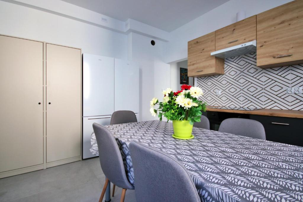 Kuchyň nebo kuchyňský kout v ubytování Apartament w Centrum Gliwic