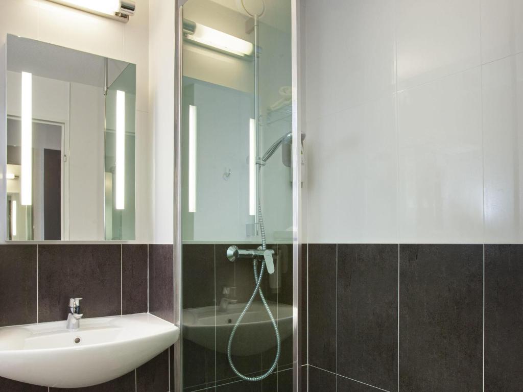 Ibis Styles Reims Centre - Resim 11