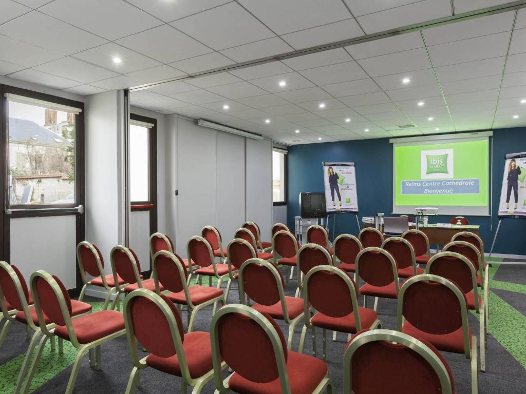 Ibis Styles Reims Centre - Resim 28