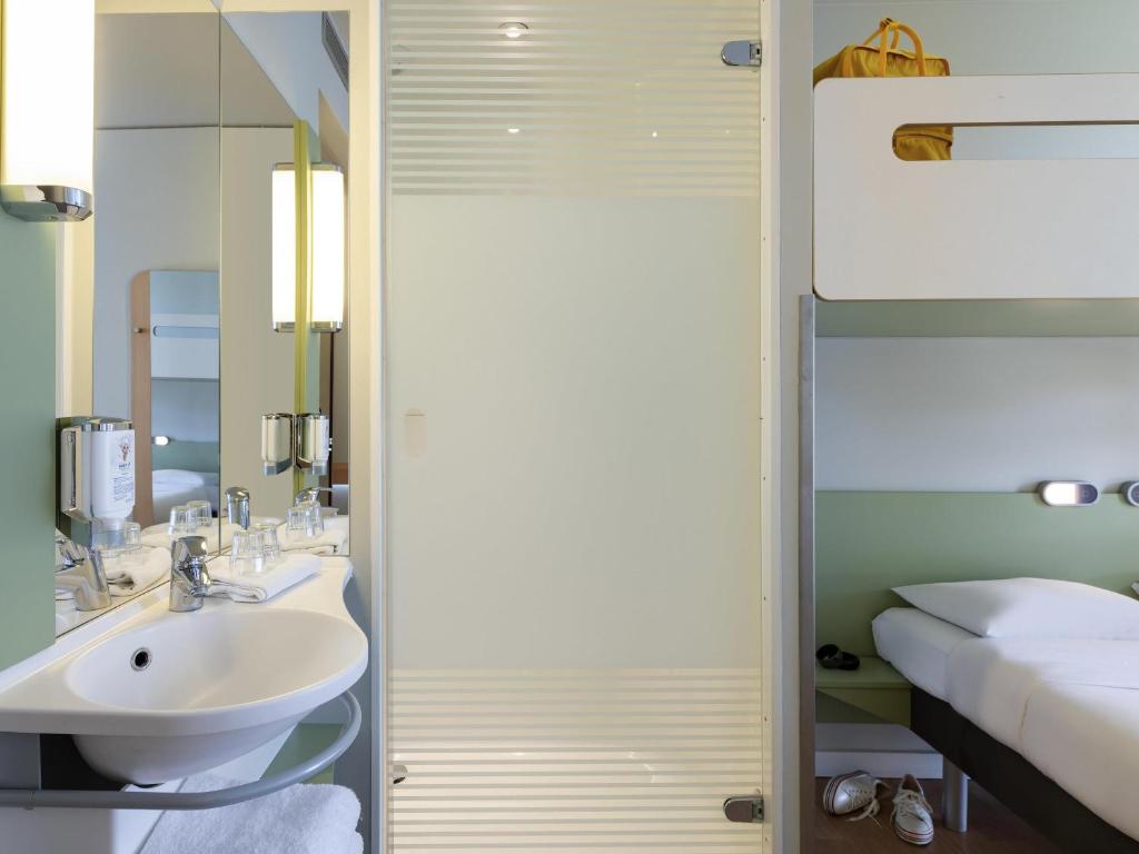 ibis budget Muenchen City Olympiapark - Resim 7