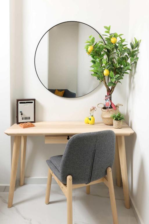 Venia 24 White Tower Apt