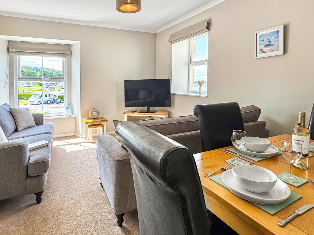 TV a/nebo společenská místnost v ubytování Sunset Cottage - Uk35815