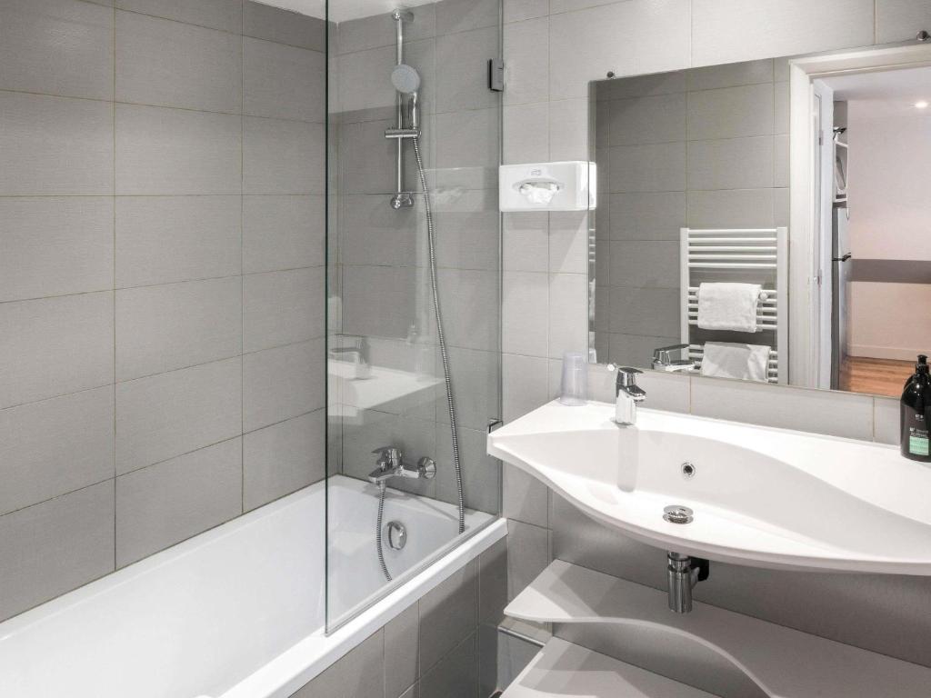 
Studio with City View
