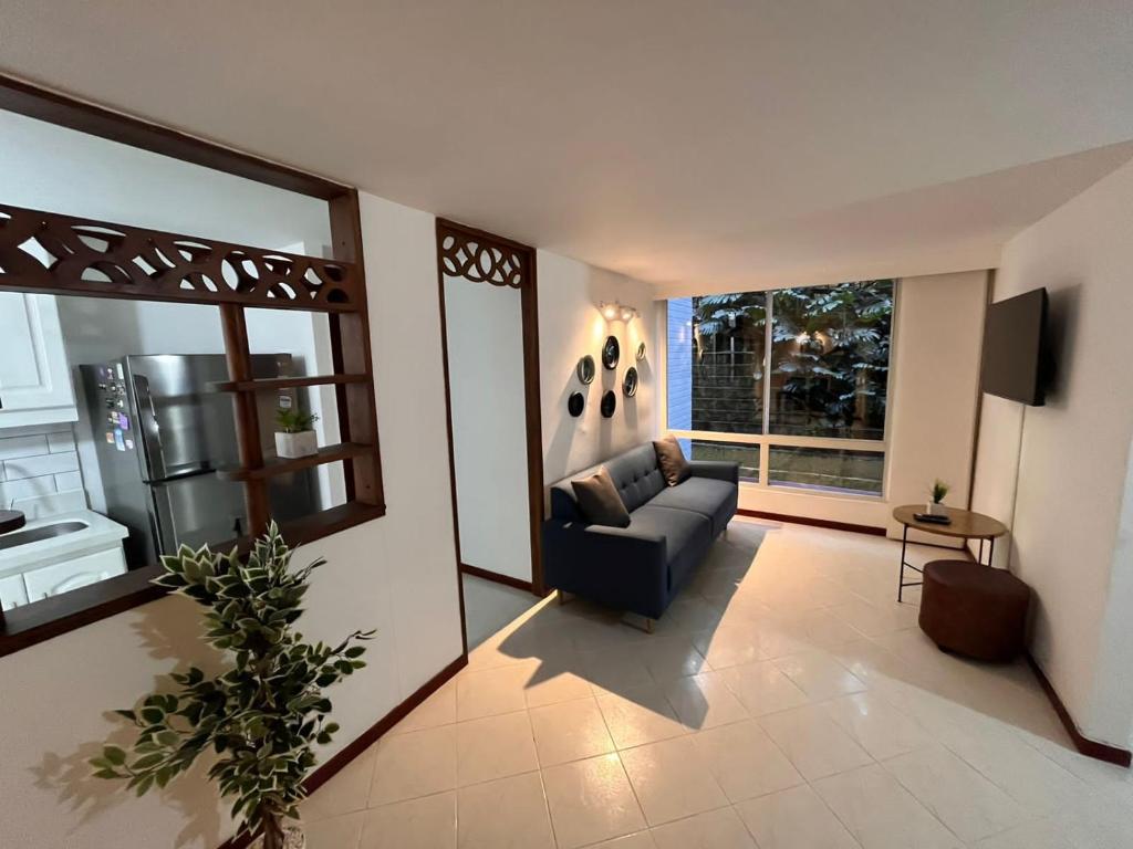 Televisyen dan/atau pusat hiburan di Cozy Quite Poblado 3 bedroom
