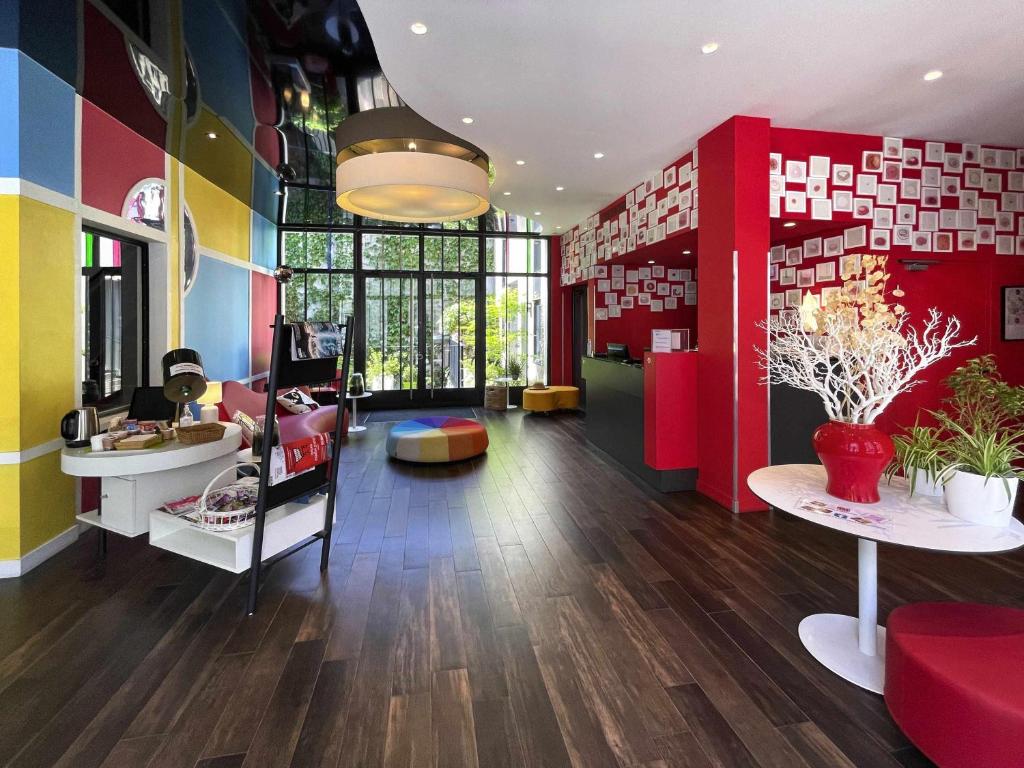 Χώρος καθιστικού στο ibis Styles Paris La Défense Courbevoie
