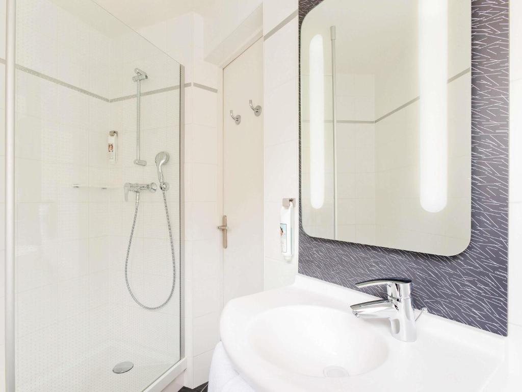 ibis Paris Gare du Nord TGV - Resim 23