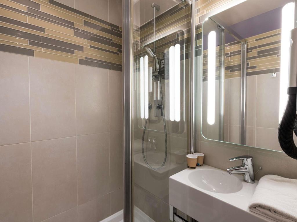 ibis Paris Gare du Nord TGV - Resim 17