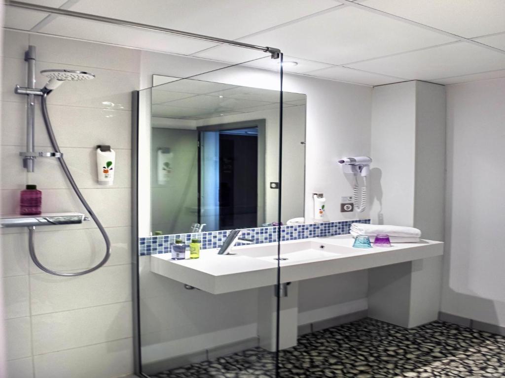 ibis Styles Strasbourg Avenue du Rhin - Resim 14