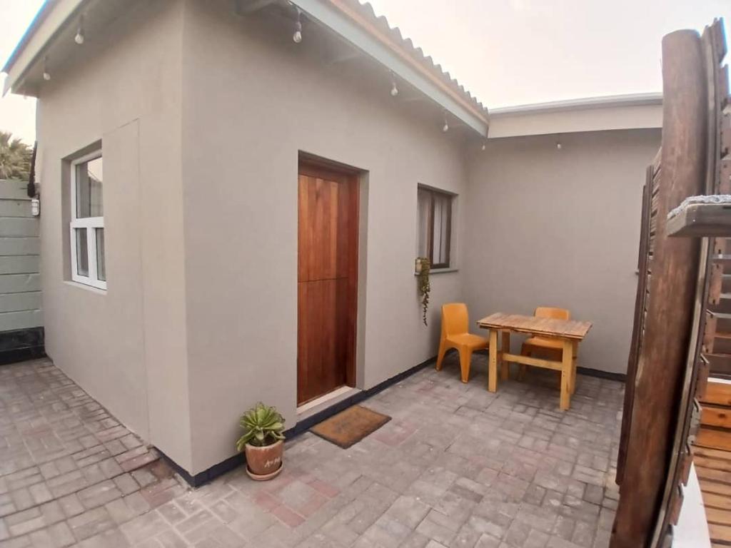 Kawasan patio atau luaran di Hi-C Self Catering