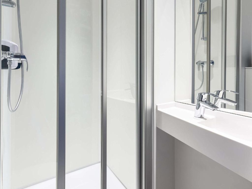 hotelF1 Avignon Centre Courtine gare TGV - Resim 25