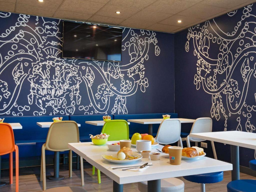 Ibis Budget Marseille Timone - Resim 23