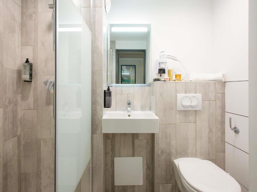 ibis budget Avignon Centre - Resim 11