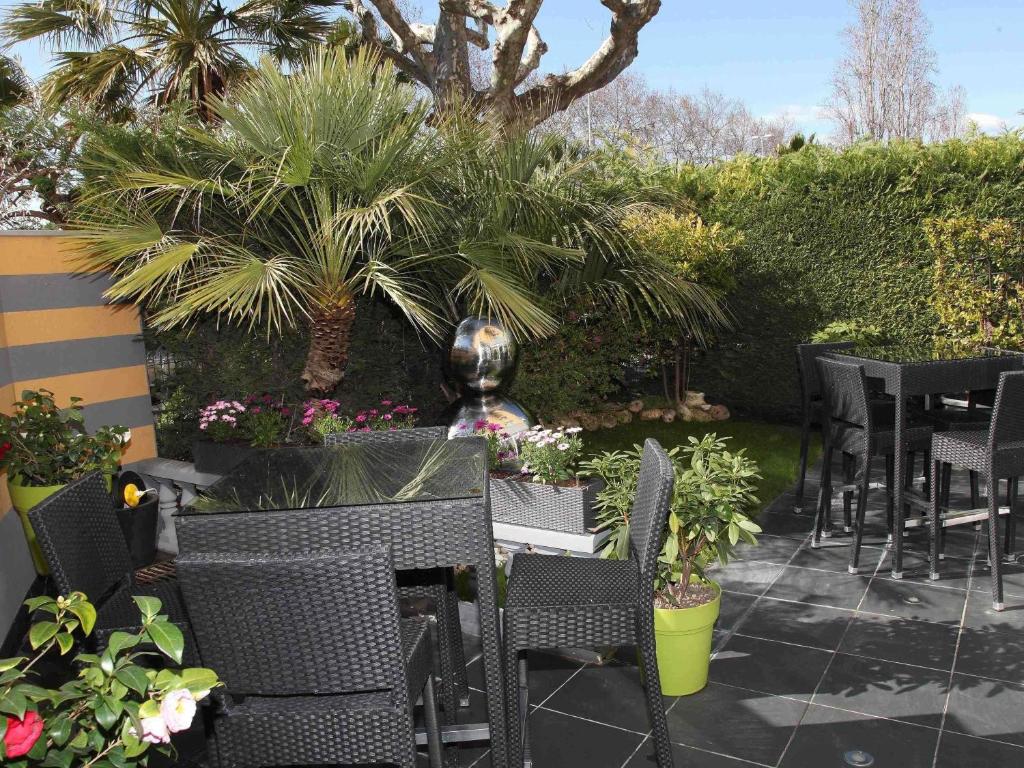 Hotel Ibis Budget Nice Palais Nikaia - Resim 8