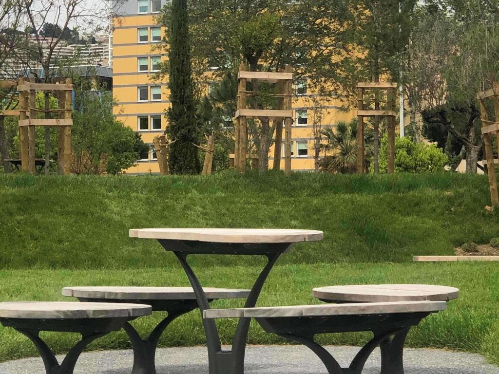 Hotel Ibis Budget Nice Palais Nikaia - Resim 10