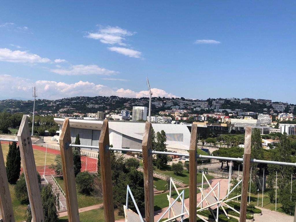 Hotel Ibis Budget Nice Palais Nikaia - Resim 26