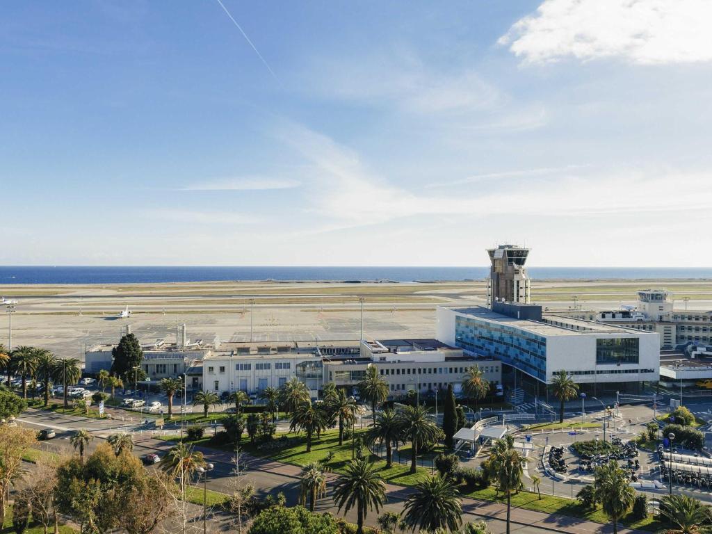 Hotel Ibis Budget Nice Palais Nikaia - Resim 5