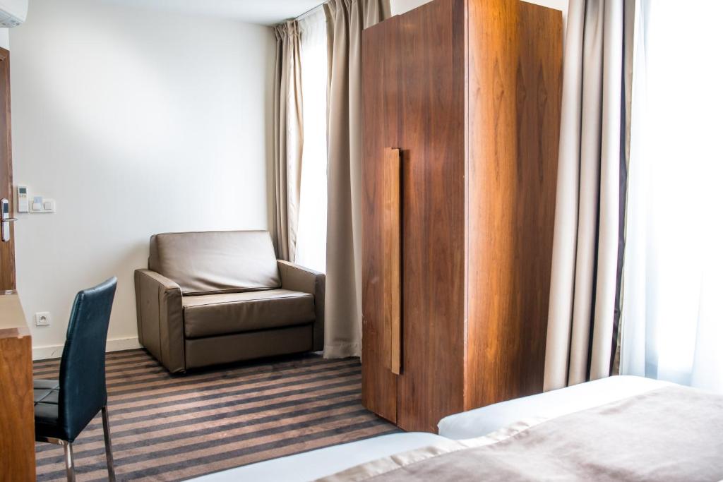 Art Hotel Eiffel - Resim 16