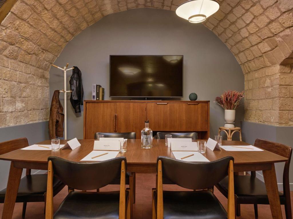 Mercure Paris Notre Dame Saint Germain des Prés - Resim 42