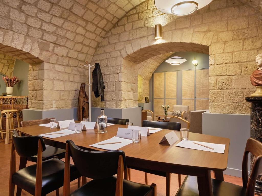 Mercure Paris Notre Dame Saint Germain des Prés - Resim 43