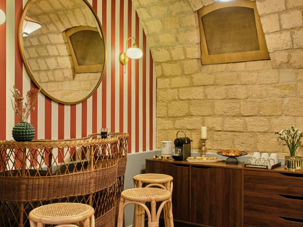 Mercure Paris Notre Dame Saint Germain des Prés - Resim 45