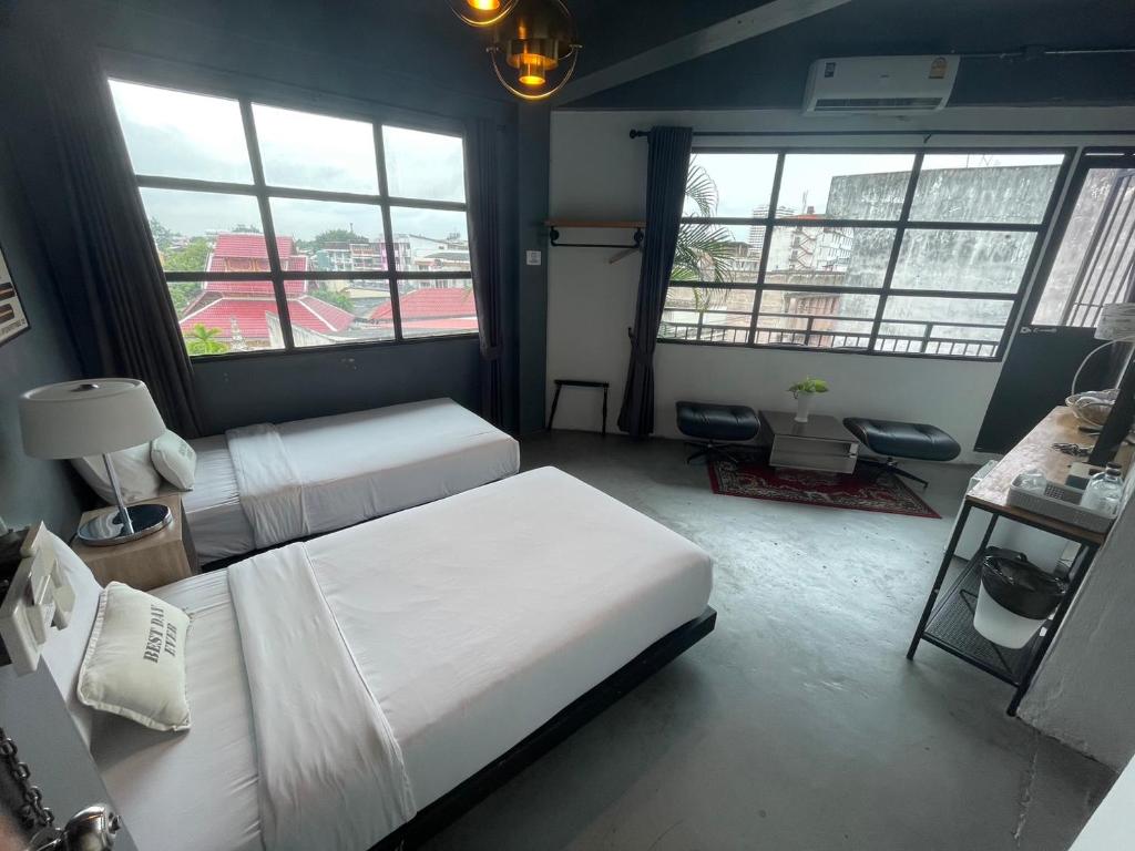 Jai Loy Cafe & Rooftop - Resim 7