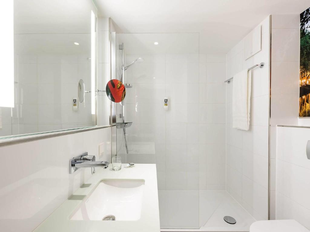 Mercure Hotel Düsseldorf Zentrum - Resim 18