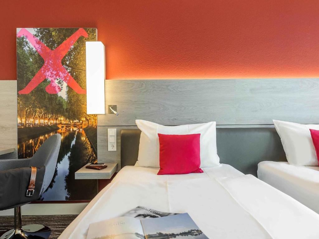 Mercure Hotel Düsseldorf Zentrum - Resim 28