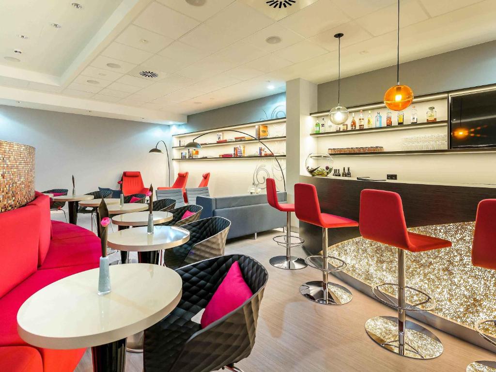 Mercure Hotel Düsseldorf Zentrum - Resim 40