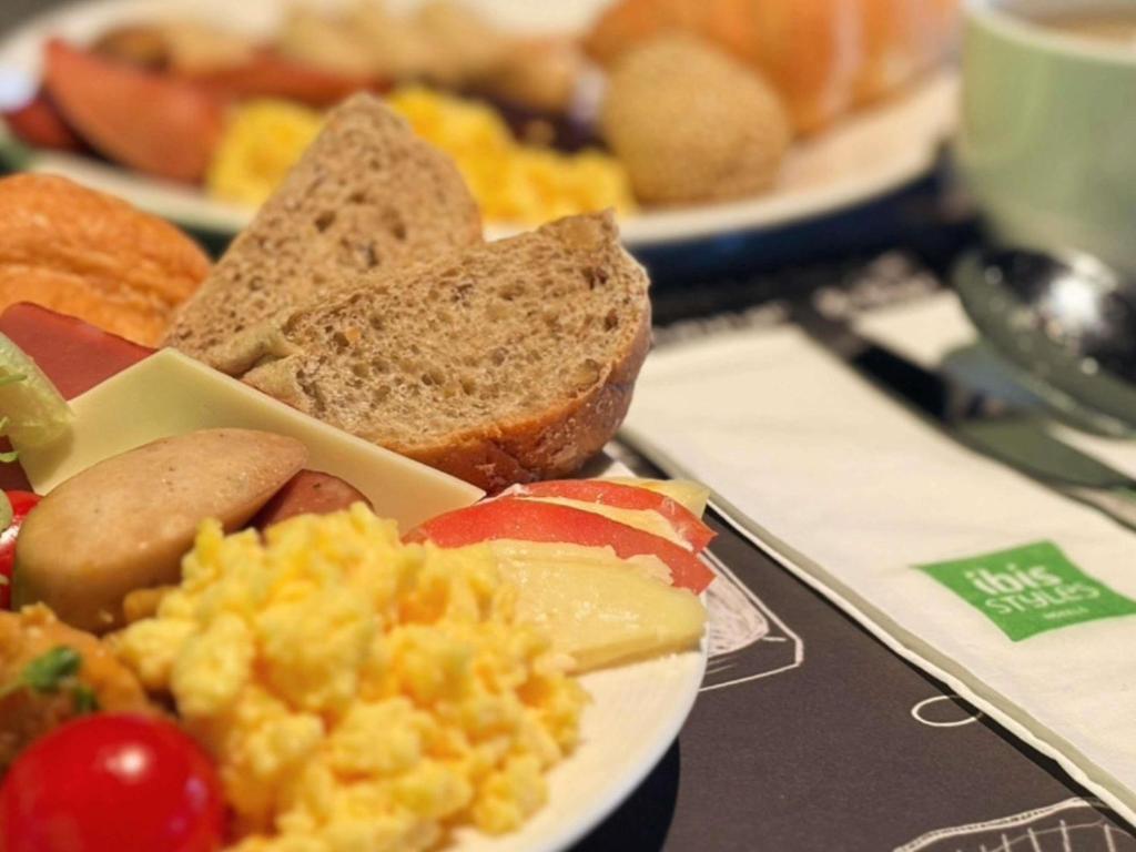 ibis Styles Ambassador Seoul Myeong-dong photo